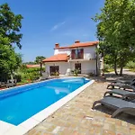 בית נופש Cozy In Kapelica With Wifi *